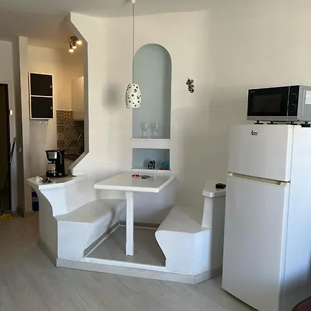 Sunset In Paradise *